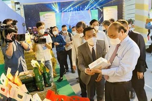 Khánh thành nhà máy gạo lớn hàng đầu châu Á