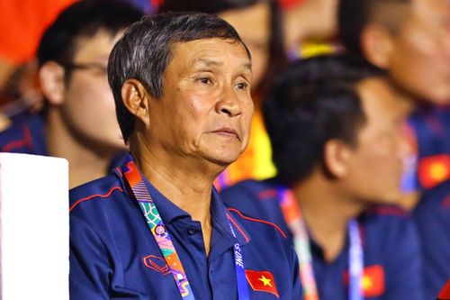 Đường đến World Cup sóng gió của tuyển nữ Việt Nam