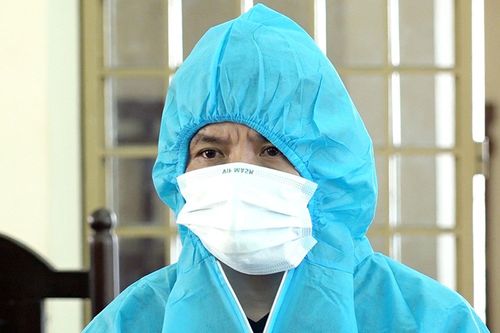 Lây Covid-19 cho mẹ, tài xế lĩnh 18 tháng tù
