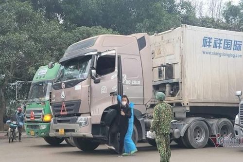 Lạng Sơn rà soát xe lưu đỗ sau vụ nhận hối lộ điều tiết xe vượt tuyến