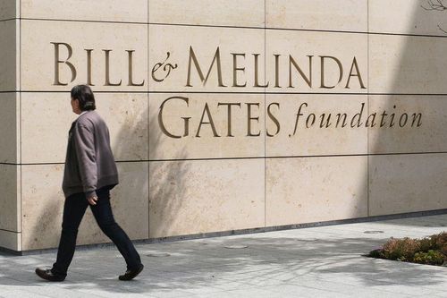 Quỹ Bill & Melinda Gates và tổ chức từ thiện Wellcome đóng góp 300 triệu USD ứng phó dịch COVID-19