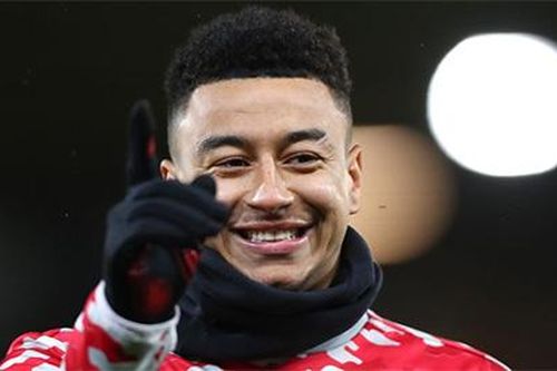 Newcastle hỏi mượn Lingard
