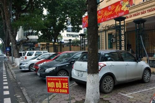Sử dụng vỉa hè và quyền không gian