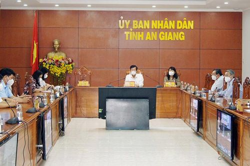 Ngành Giáo dục và Đào tạo cho học sinh trở lại trường học sau Tết