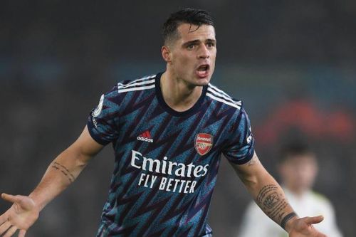 Cầu thủ Arsenal bị nghi dàn xếp trận đấu tại Premier League