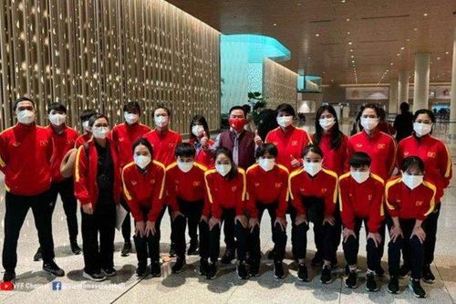 18 thành viên tuyển nữ Việt Nam đã đến Ấn Độ