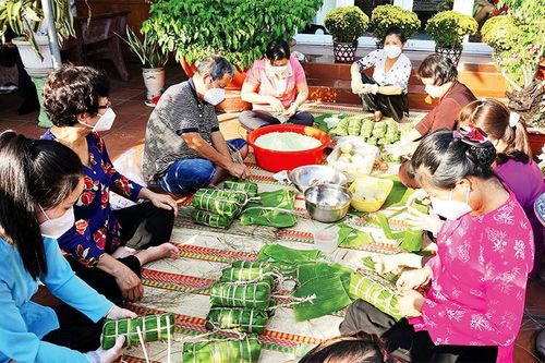 Mang Tết đến sớm với người khó khăn