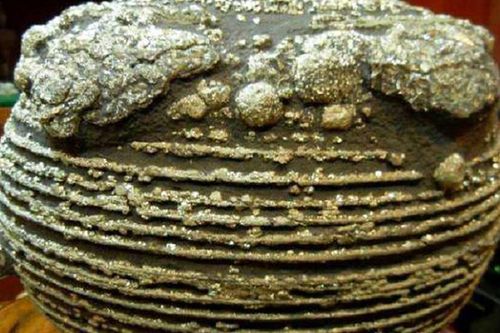 Đổ xô nhặt đá phủ vàng, chuyên gia 'phán' một câu ai cũng tái mặt
