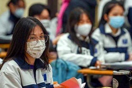 Học sinh cấp 2, 3 sẽ trở lại trường học sau Tết Nguyên đán?