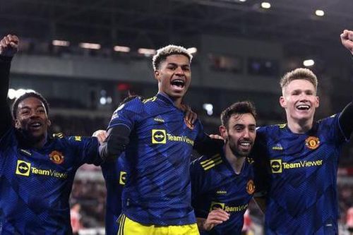 Các cầu thủ MU nói gì trong giờ nghỉ trước khi đè bẹp Brentford ở hiệp 2?