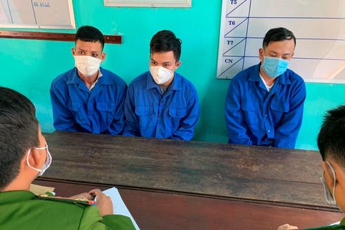 Bắt giữ người trái pháp luật để đòi nợ
