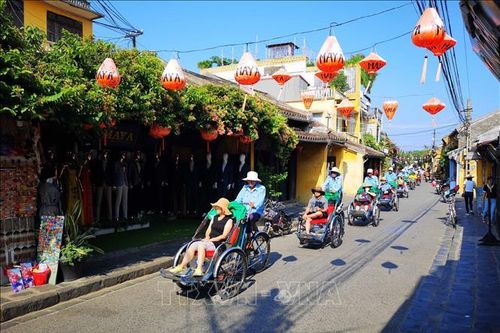 Đề xuất sớm công bố thời gian mở cửa hoàn toàn thị trường du lịch Việt Nam