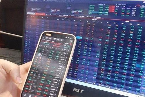 Chứng khoán APEC kịp chốt lời CEO, CII trước khi thị trường suy giảm