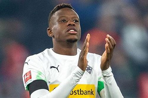 Tin chuyển nhượng 20/1: Bayern Munich tranh giành tiền vệ của M'Gladbach với MU