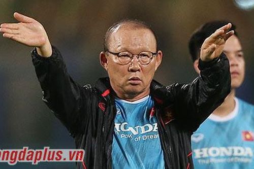HLV Park Hang Seo loại Trọng Long, giữ Hoàng Đức cho danh sách Việt Nam vs Australia