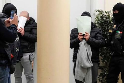 Europol triệt phá đường dây đưa người di cư trái phép đến châu Âu