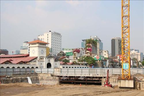 Nhà ga trung tâm Bến Thành dự án metro số 1 cơ bản hoàn thành phần kết cấu