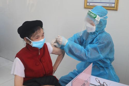 Tổng hợp COVID-19 ngày 21/1: Khởi tố Giám đốc CDC Bắc Giang, cả nước có 133 ca nhiễm biến thể Omicron