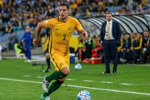 Australia gọi cầu thủ thất nghiệp đấu với ĐT Việt Nam