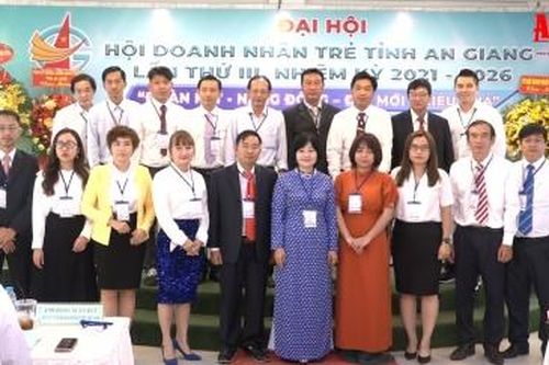 Doanh nhân Nguyễn Thị Mỹ Linh đắc cử Chủ tịch Hội Doanh nhân trẻ tỉnh An Giang khóa III