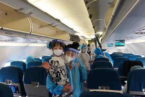 Đề nghị hướng dẫn về xét nghiệm với trẻ em dưới 12 tuổi khi đi máy bay