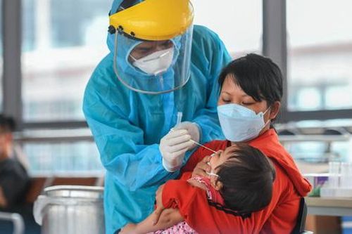 Đề xuất trẻ dưới 12 tuổi không phải xét nghiệm Covid-19 khi đi máy bay