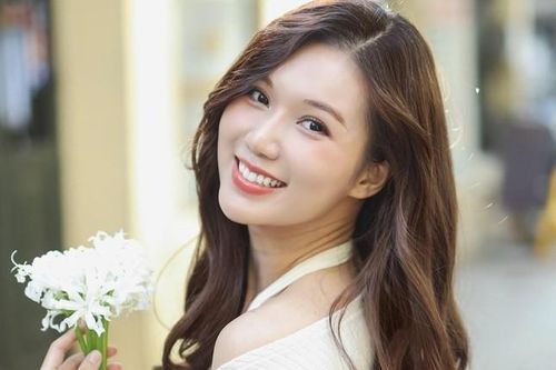 Dù bị khán giả săm soi chê trách, nữ chính 'Phố Trong Làng' vẫn đáp trả cực khéo léo