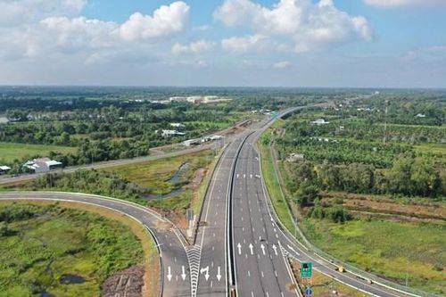 Cấm xe chở vật liệu dễ cháy nổ đi trên cao tốc Trung Lương - Mỹ Thuận