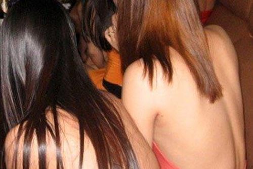 Cựu sinh viên điều hành đường dây môi giới mại dâm 'baby - daddy'
