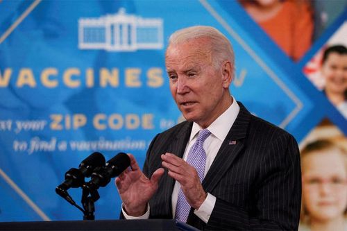 'Vết sẹo' Covid-19 khó mờ trong năm đầu cầm quyền của ông Biden