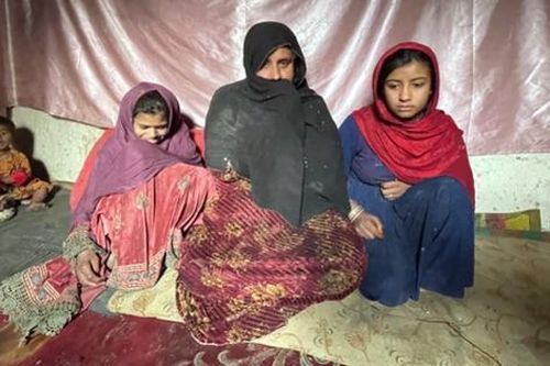 Phụ nữ Afghanistan thêm khốn khó khi nền kinh tế lao dốc