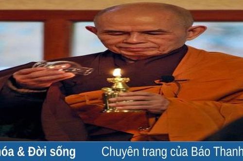 Đường xưa mây trắng đã bay về trời