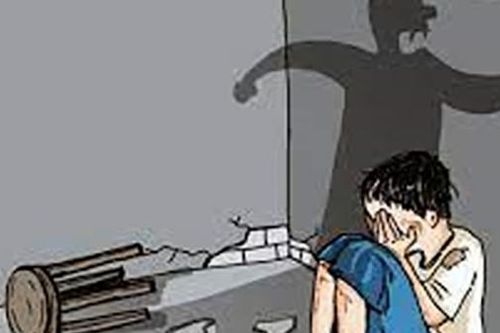 Cha mẹ, người thân cần phòng ngừa nguy cơ bạo hành trẻ
