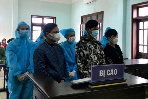 Các đối tượng gây rối làm 5 cán bộ, chiến sĩ Công an bị thương, hầu tòa