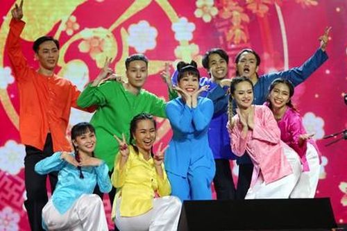 Việt Hương hát MV hài Tết, lan tỏa năng lượng tích cực