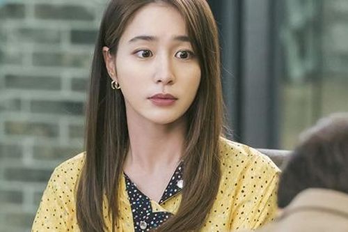 Ra tòa ly hôn lại quên mang giấy tờ, về nhà lấy, vừa mở cửa đã thấy cảnh này, tôi và chồng đều ngây ngẩn cả người