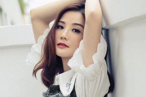 Nữ ca sĩ được gọi là 'bà hoàng của những tòa nhà'