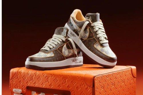 Đấu giá giày Nike do Virgil Abloh thiết kế, giá từ 2.000 USD