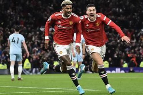Rashford ghi bàn duy nhất giúp MU vươn lên tốp 4