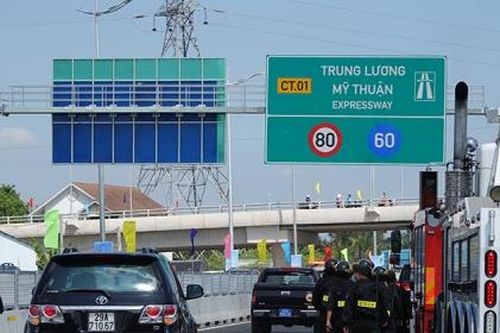 Cao tốc Trung Lương - Mỹ Thuận cho phép ô tô lưu thông từ 25/1 - 10/2