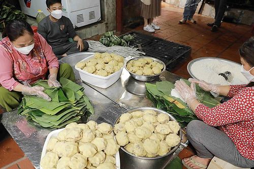 Làng nghề Thủ đô hối hả vào vụ Tết