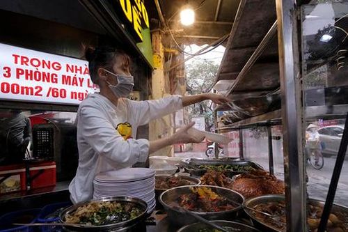 Hà Nội thêm 3 quận được bán hàng ăn uống tại chỗ