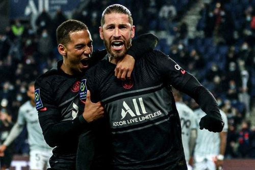 Ramos ghi bàn đầu tiên cho PSG