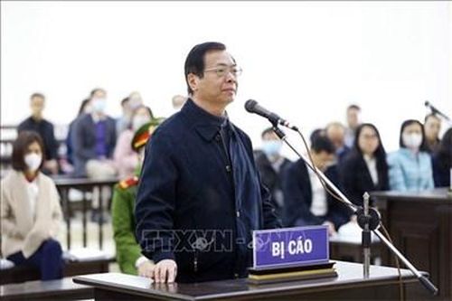 Ông Vũ Huy Hoàng được giảm 1 năm tù