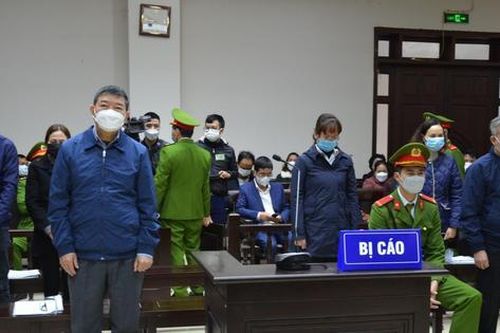 Cựu GĐ BV Bạch Mai Nguyễn Quốc Anh bị tuyên 5 năm tù