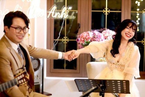 Minh Chuyên nối dài những đêm nhạc tưởng nhớ Phú Quang