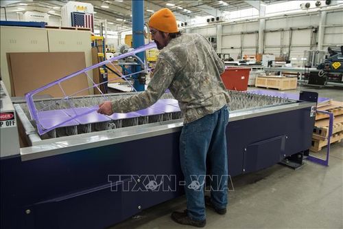 Doanh nghiệp Mỹ coi dịch COVID-19 và thiếu hụt nhân lực là những rủi ro lớn nhất trong năm tới
