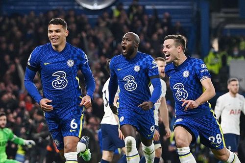 Chelsea bóp nghẹt Tottenham, Conte trở lại mặt đất