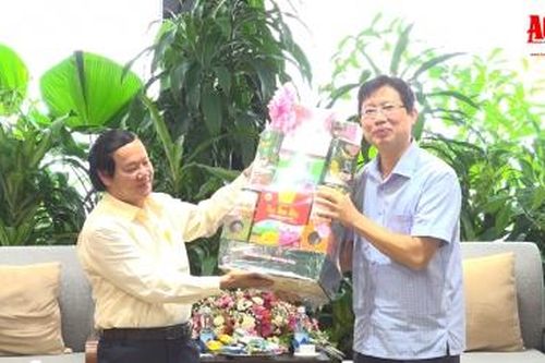 Lãnh đạo tỉnh Đồng Tháp chúc Tết Tập đoàn Sao Mai