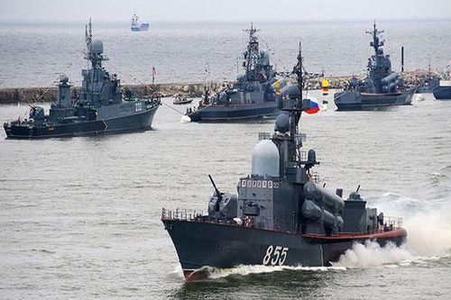 Hàng chục tàu chiến Nga ra khơi để kiềm chế NATO